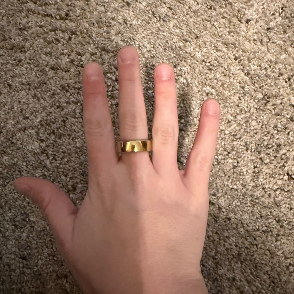 Oura Gold Smart Ring
